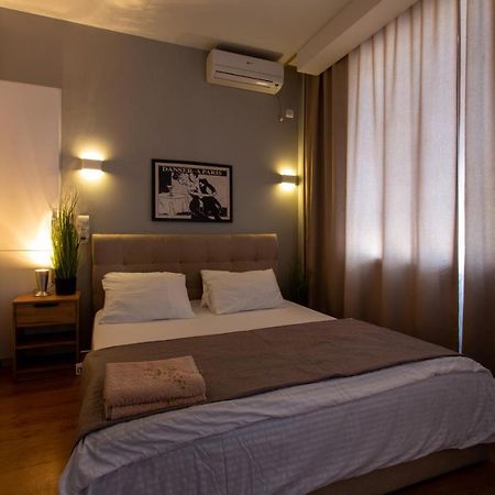 Modern Studio Beside Metro Yaroslava Mudroho, Universytet - Chernyshevska Str 95-7 哈尔科夫 外观 照片