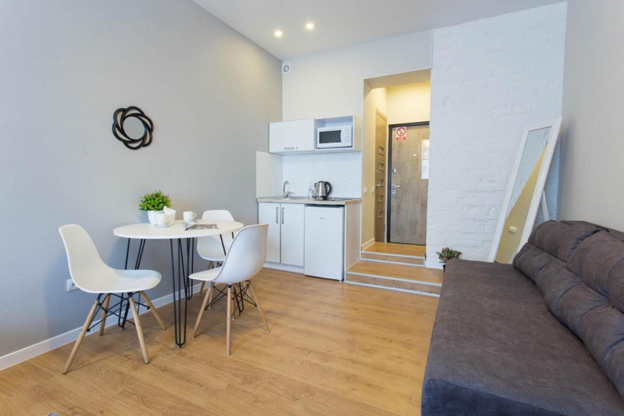 Modern Studio Beside Metro Yaroslava Mudroho, Universytet - Chernyshevska Str 95-7 哈尔科夫 外观 照片