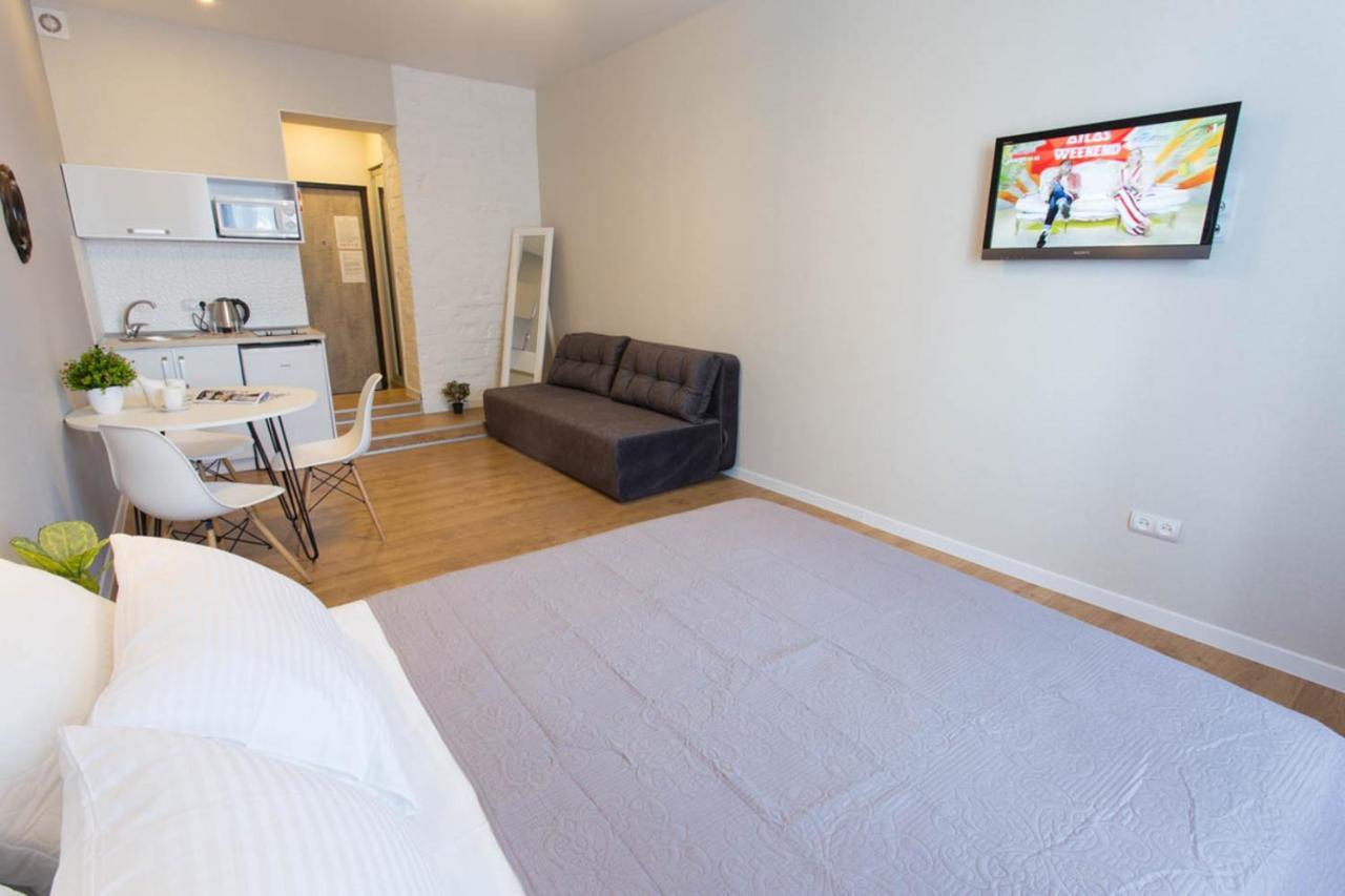 Modern Studio Beside Metro Yaroslava Mudroho, Universytet - Chernyshevska Str 95-7 哈尔科夫 外观 照片