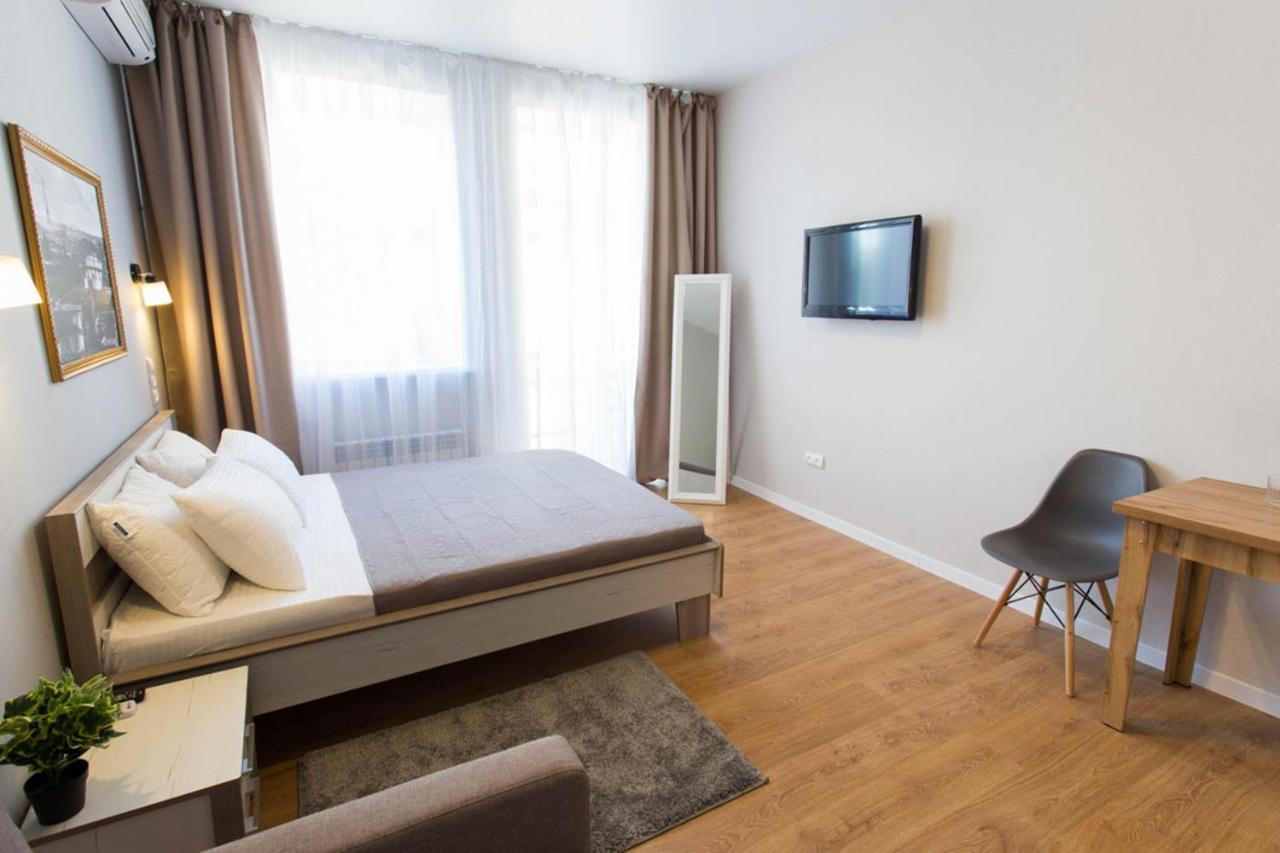 Modern Studio Beside Metro Yaroslava Mudroho, Universytet - Chernyshevska Str 95-7 哈尔科夫 外观 照片