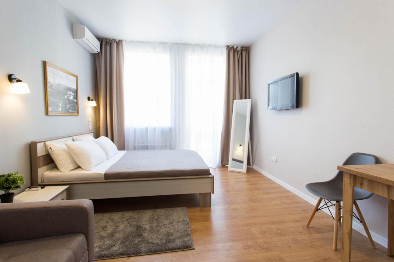 Modern Studio Beside Metro Yaroslava Mudroho, Universytet - Chernyshevska Str 95-7 哈尔科夫 外观 照片