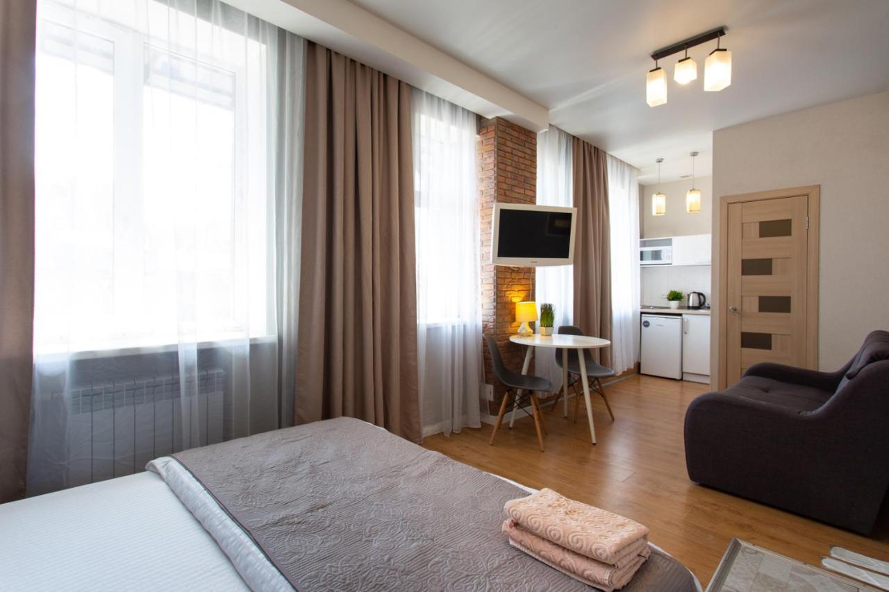 Modern Studio Beside Metro Yaroslava Mudroho, Universytet - Chernyshevska Str 95-7 哈尔科夫 外观 照片