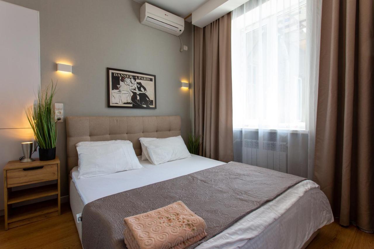 Modern Studio Beside Metro Yaroslava Mudroho, Universytet - Chernyshevska Str 95-7 哈尔科夫 外观 照片